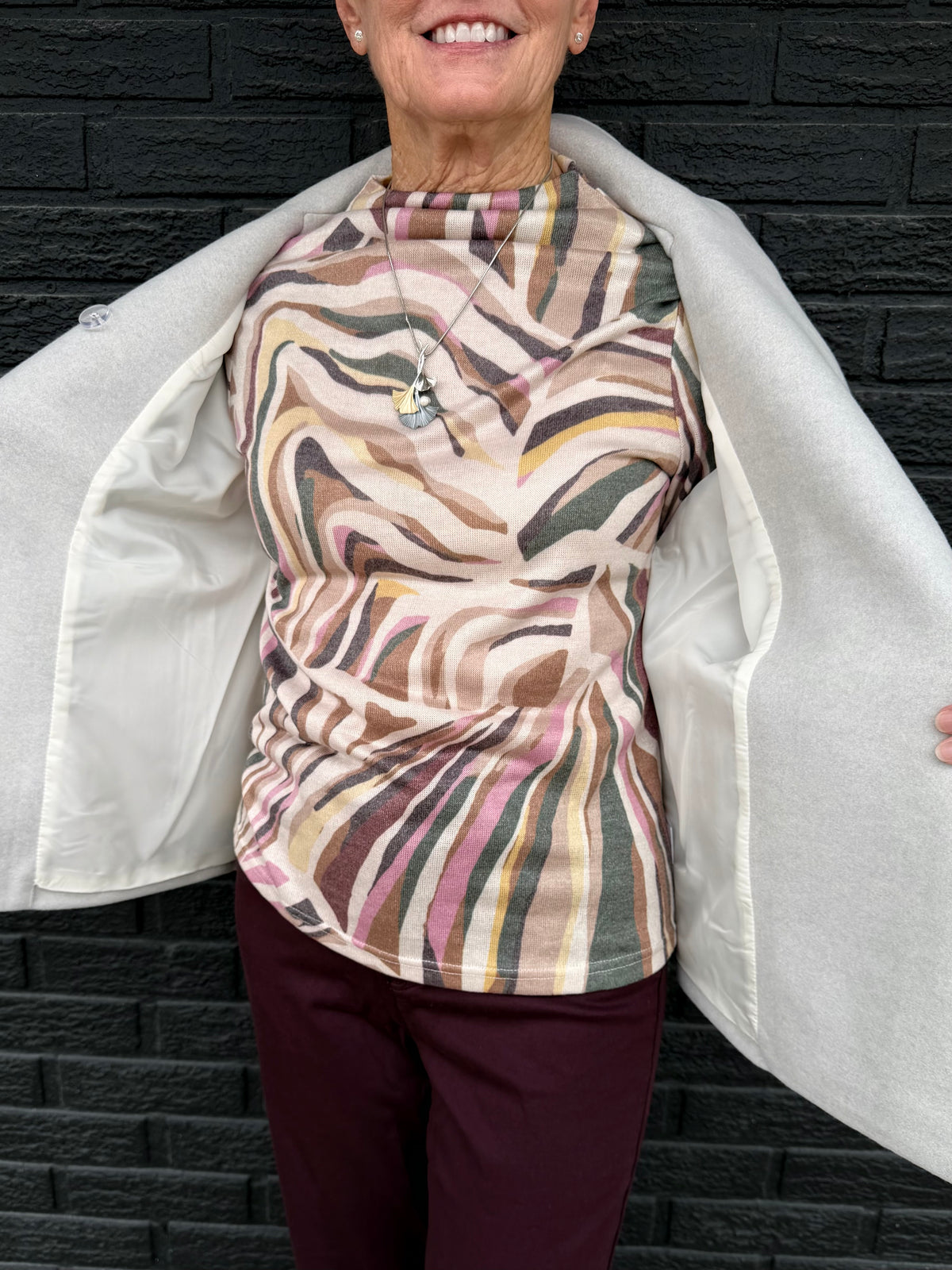 LOFTY CHIC FUNNEL NECK JCKT