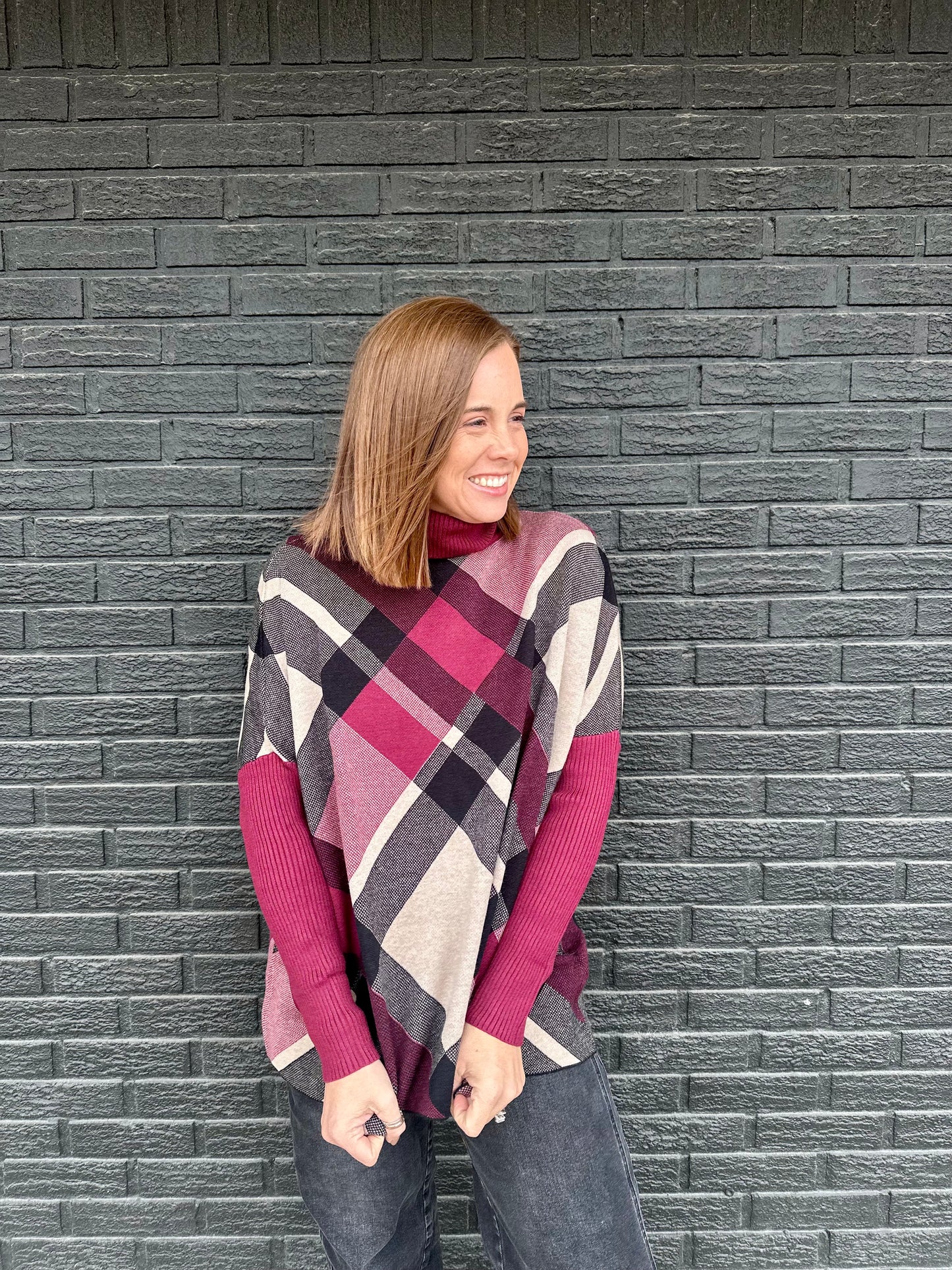 PLAID TURTLENECK SWEATER