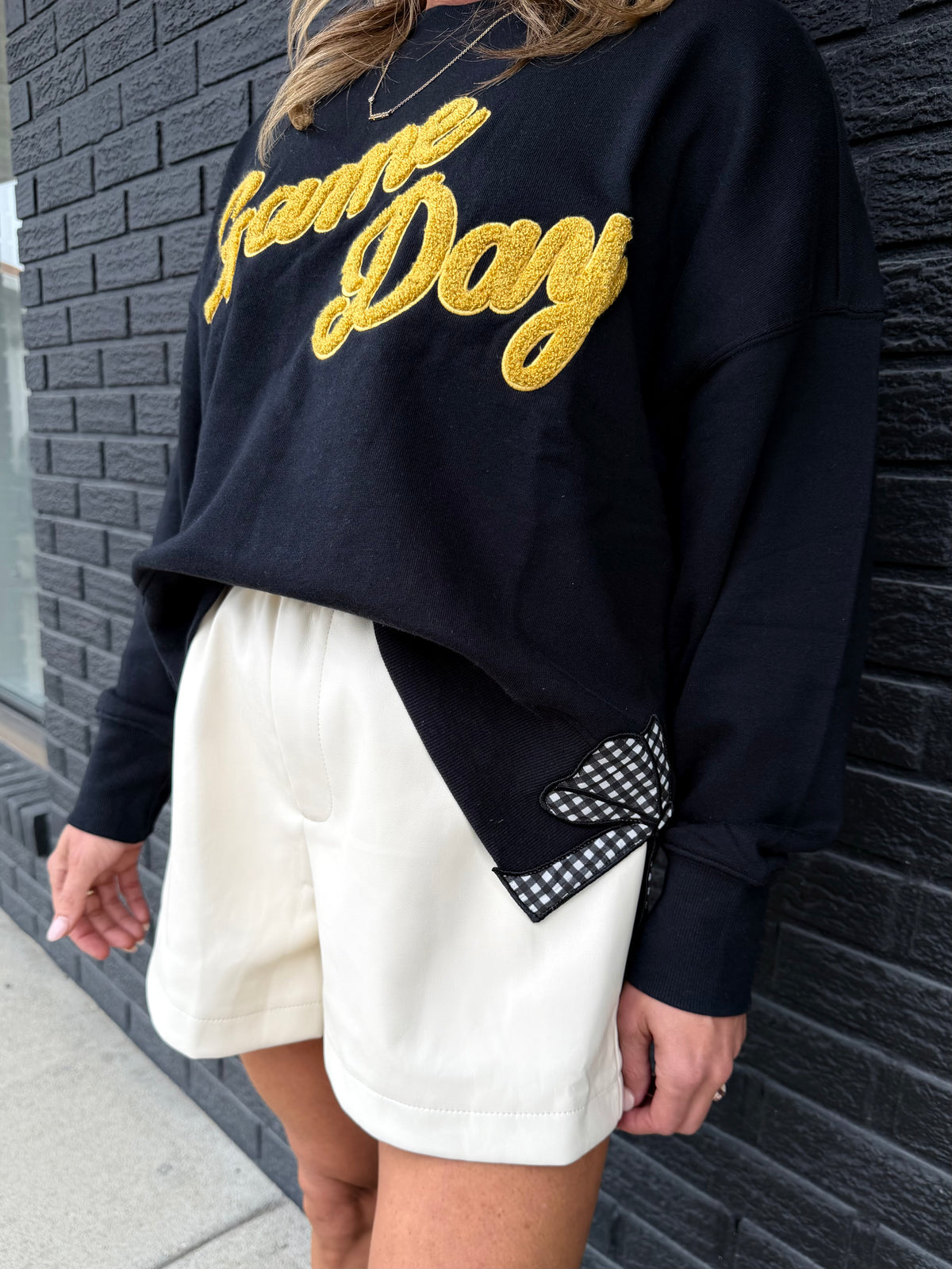 PLEATHER SHORTS