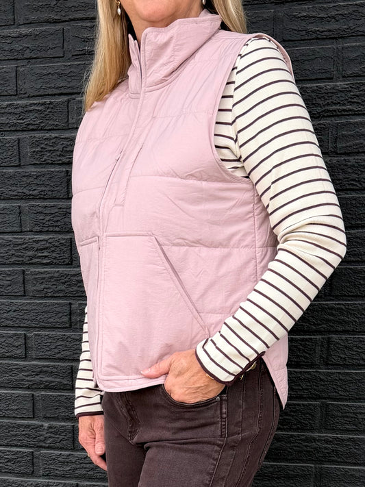 PACKABLE PUFFER VEST