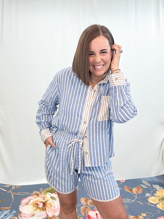 ELEANOR BUTTON FRONT TOP