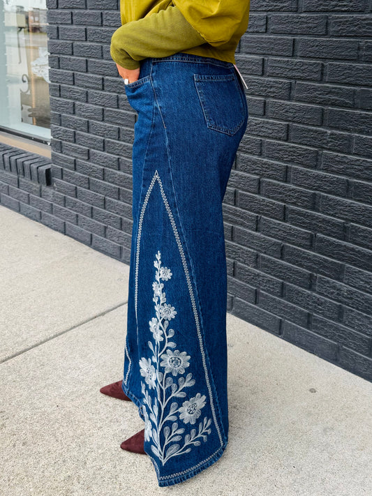 EMB WIDE LEG JEAN