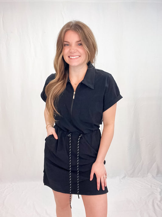 S/S ZIP POLO DRESS W/DRAWCORD-BLK