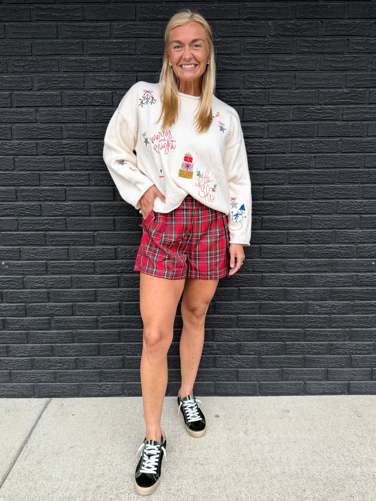 HOLIDAY EMB ROLLED EDGE SWEATER